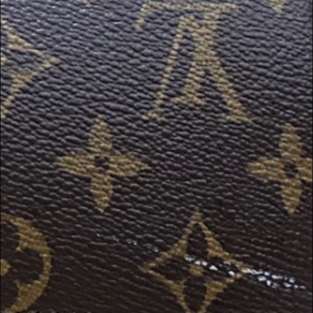 (Authentic) Louis Vuitton Monogram Manhattan - Picture 10 of 13